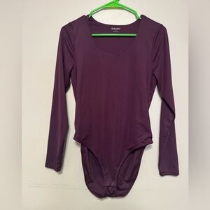 Old Navy Long Sleeve Scoop Neck Bodysuit in Plum